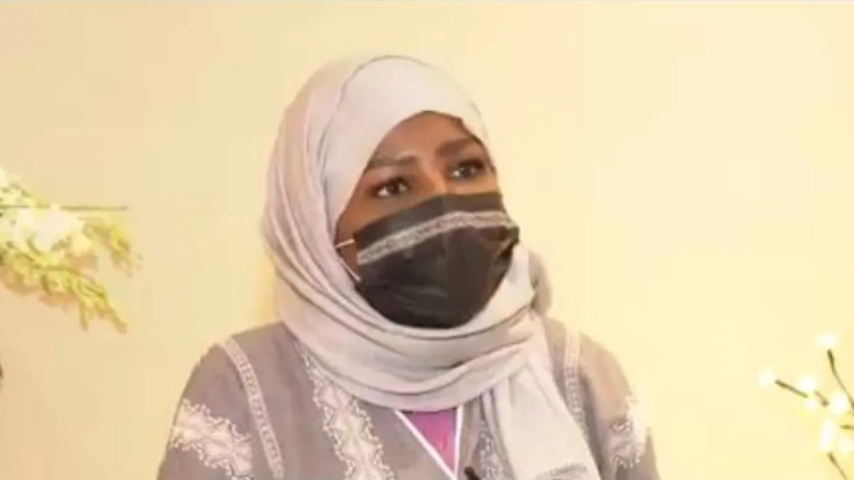 صورة للشابة عهود التي استبدلت بفتاة أخرى