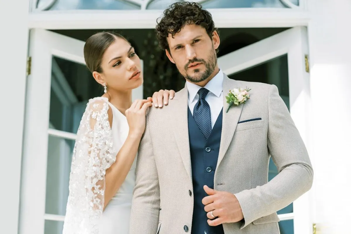 بدلة زفاف بألوان ناعمة- الصورة من انستغرام بينيتي Benetti