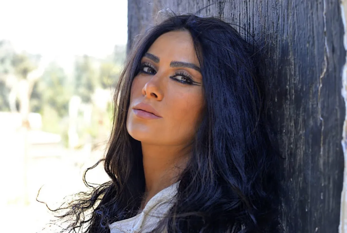 سلاف فواخرجي وصبا مبارك و فاطمة الصفي و أيتن عامر في سجن نساء حقيقي