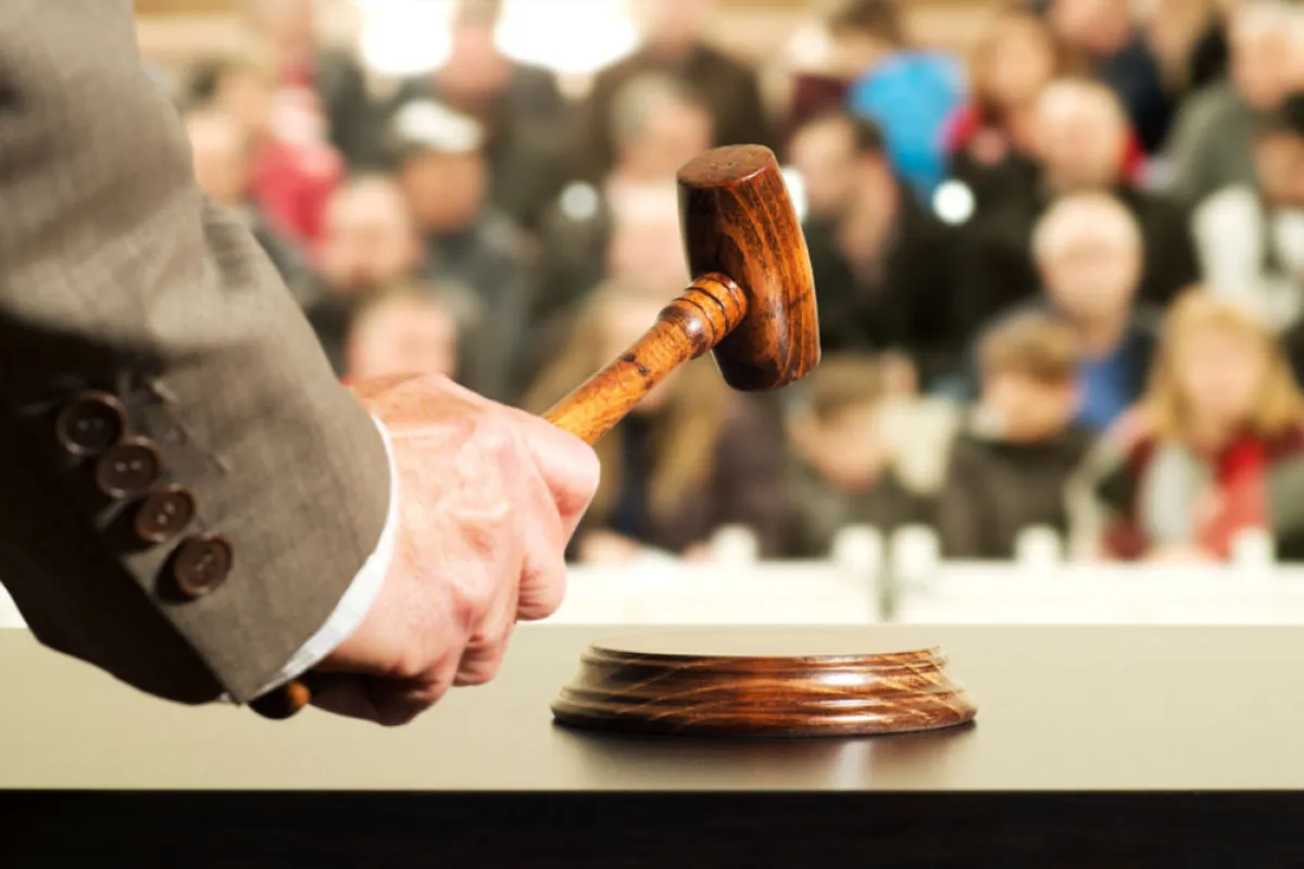 ديناصور في مزاد عالمي