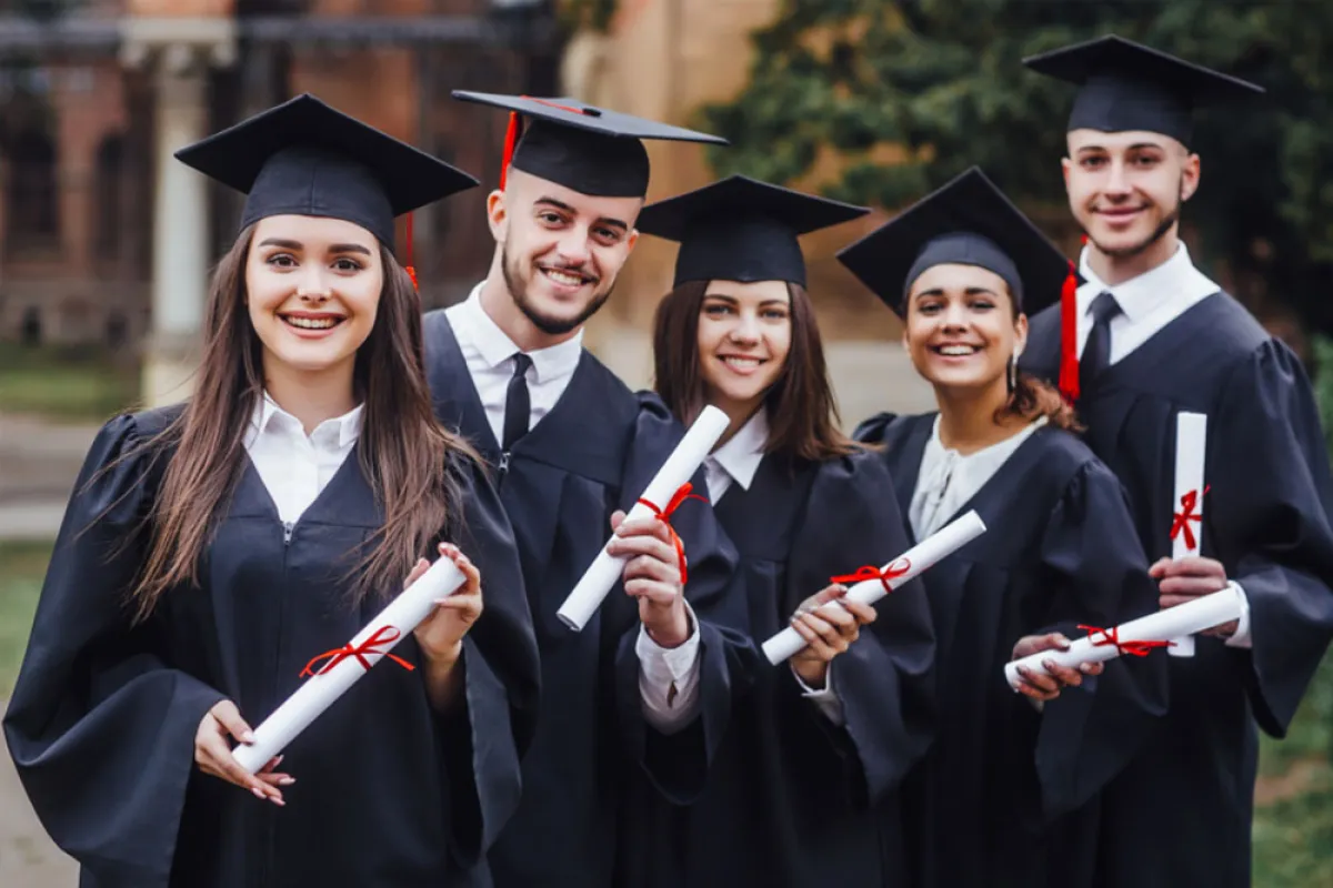 الشهادات الجامعية