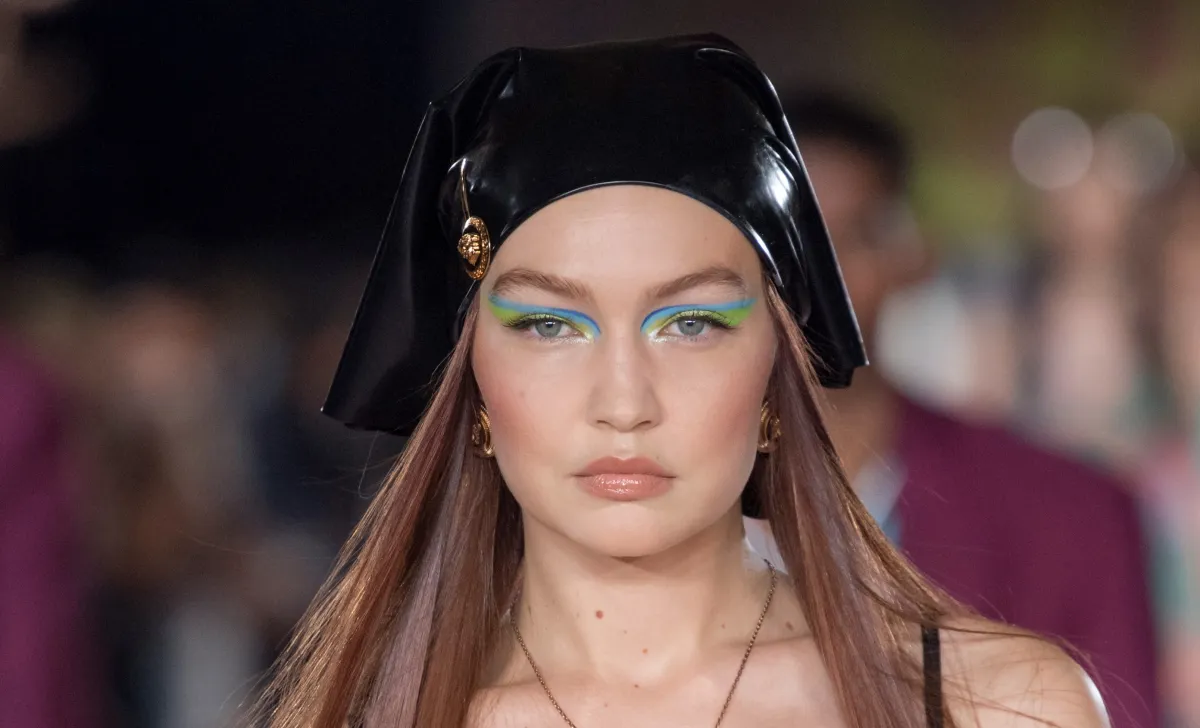 صيحات جمالية من أسبوع ميلان للموضة لربيع وصيف 2022