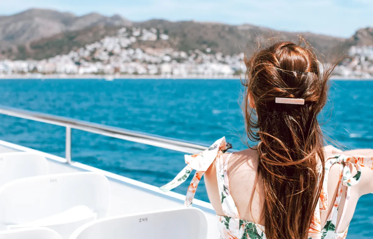 جولة بحرية على متن "الكروز"