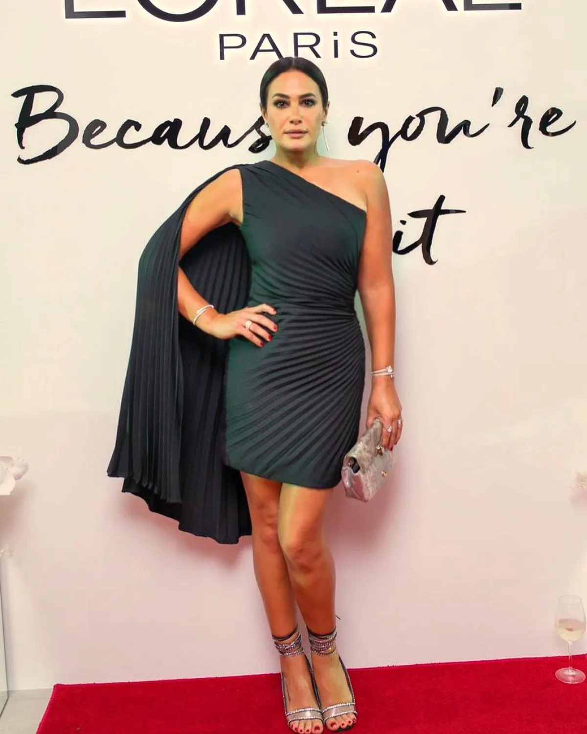 هند صبري بفستان سهرة بتصميم البليسيه-  الصورة من حساب هند صبري على انستغرام 