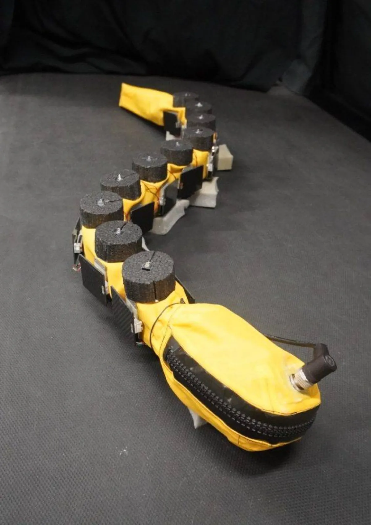 صورة للروبوت القادر على السباخة