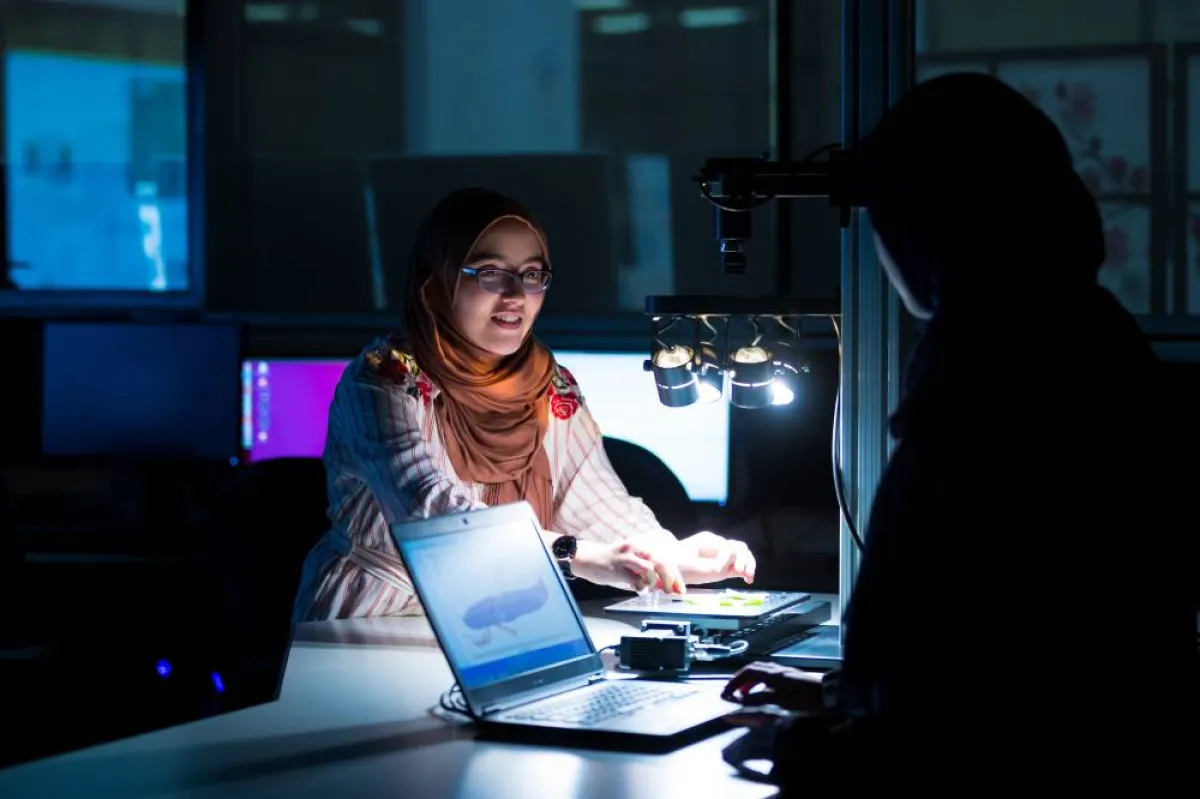 طالبات العلوم