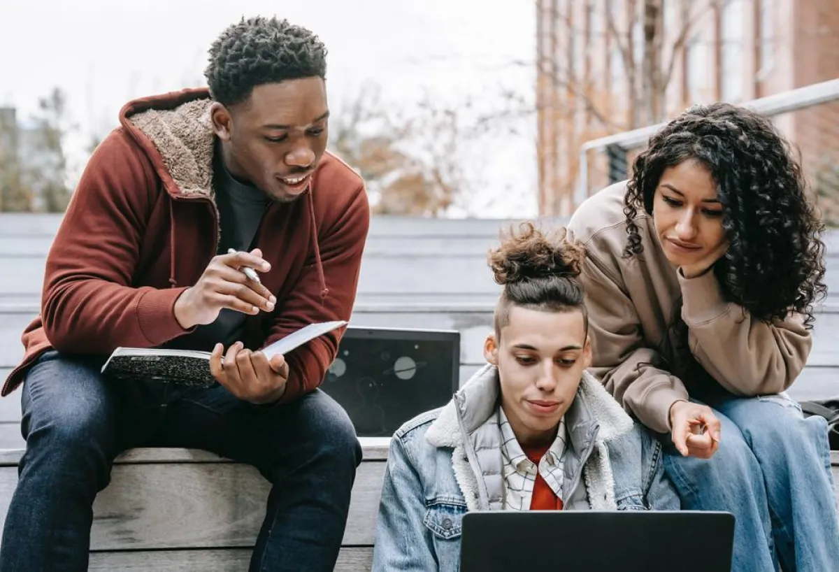 أنواع الأصدقاء وكيفية التعامل معها