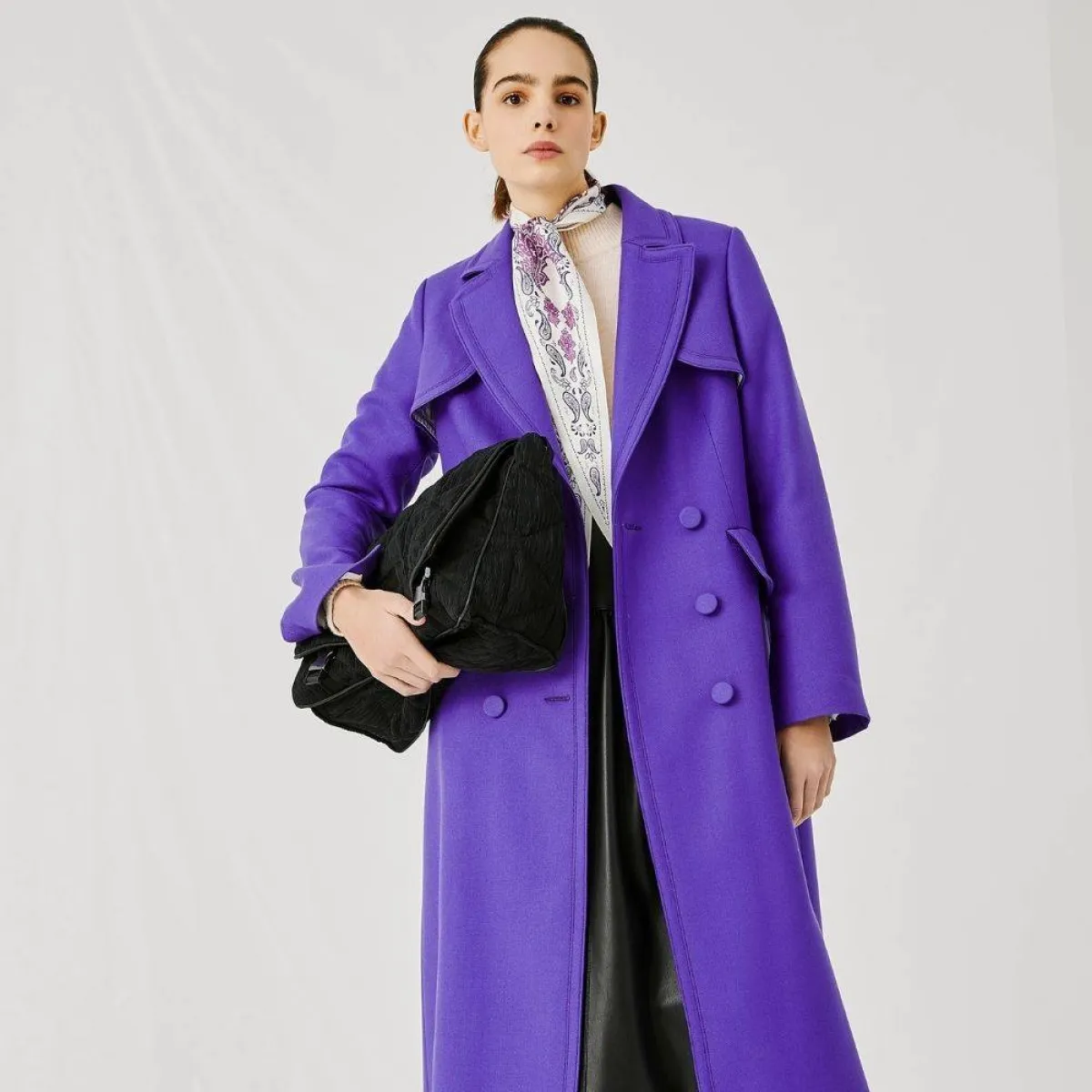  Beatrice B   معطف طويل باللون الأرجواني من بياتريس بي