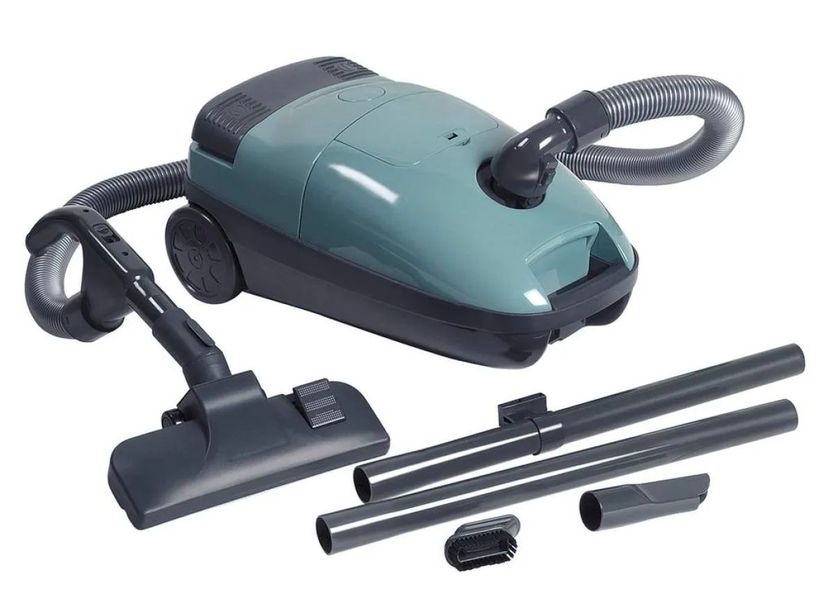 الطريقة الصحيحة في تنظيف المكنسة الكهربائية