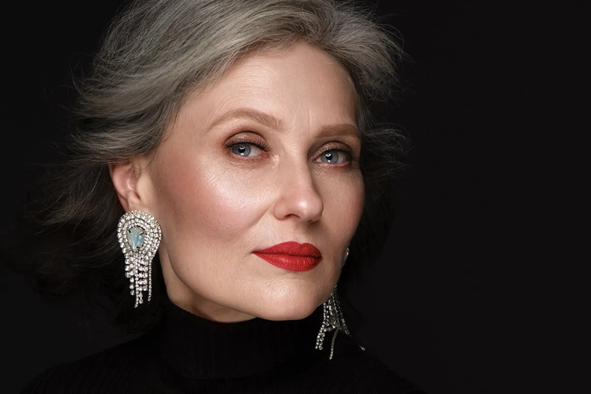 مكياج ناعم لوالدة العروس بمستحضرات ينصح بها المحترفون