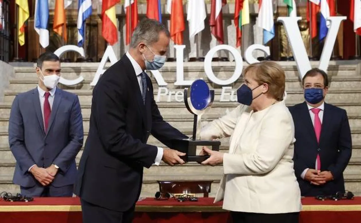 الملك فيليب يكرم أنجيلا ميركل- الصورة من موقع Royal Central