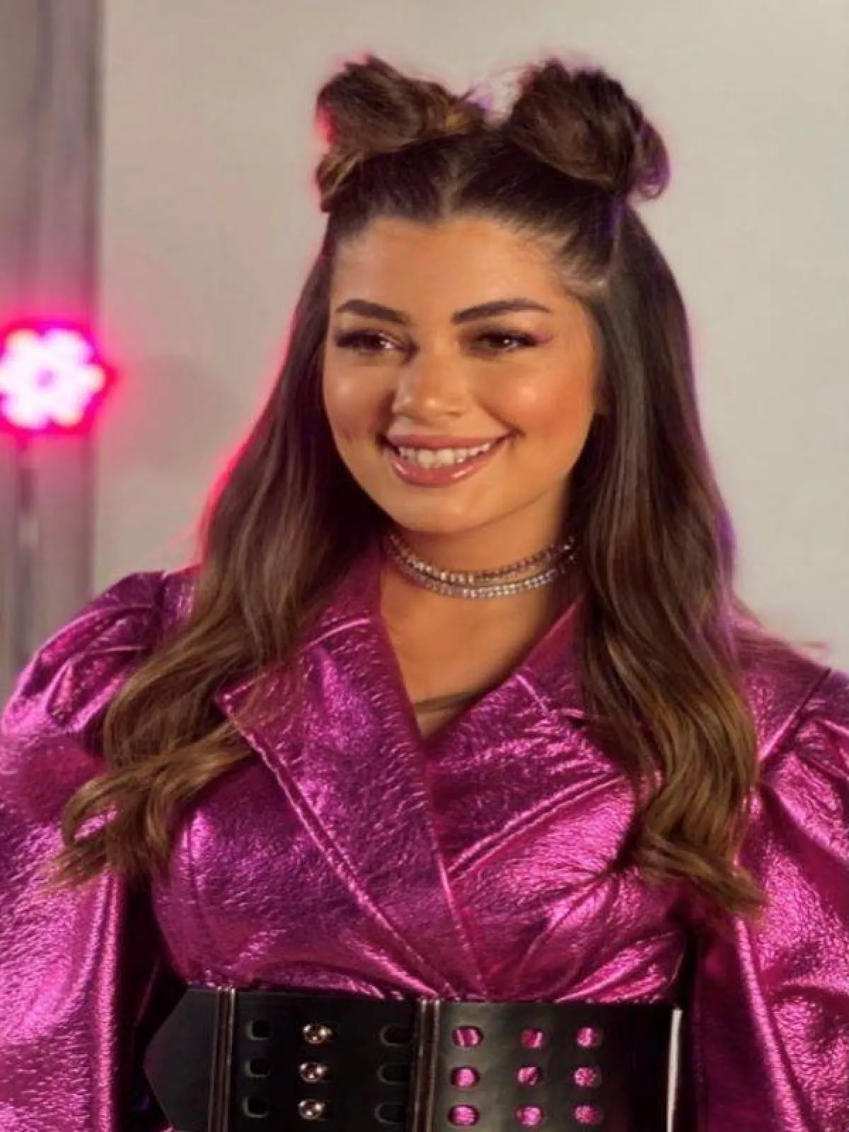 ليلى زاهر بالكعكة المزدوجة مع الويفي