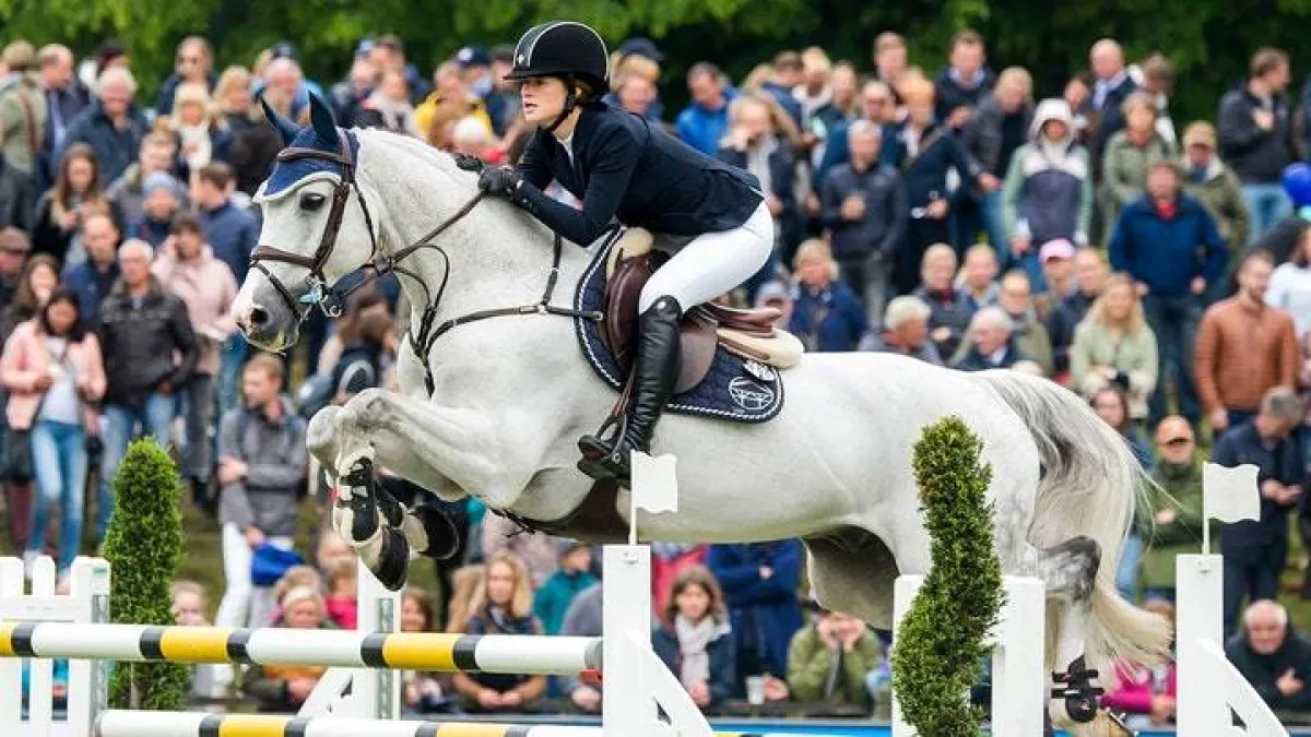 جينيفر غيتس كفارسة- الصورة من موقع Fox Buisness