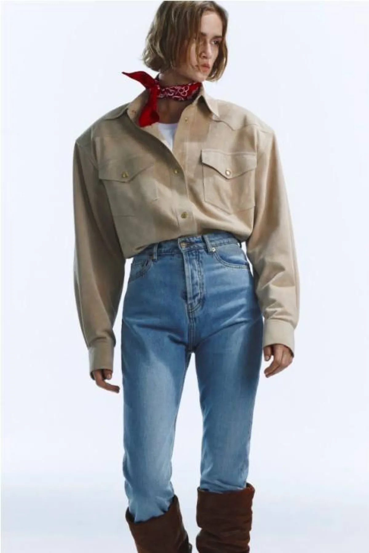 اللون الأزرق في عروض الشتاء