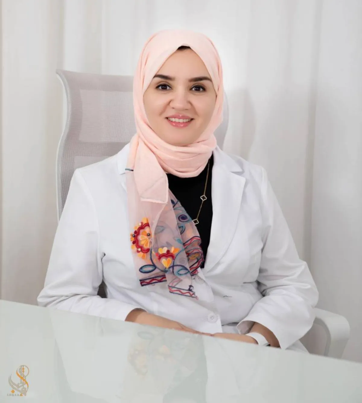 الدكتورة رغد كمال الحاصلة على ماجستير في الامراض الجلدية والتجميل