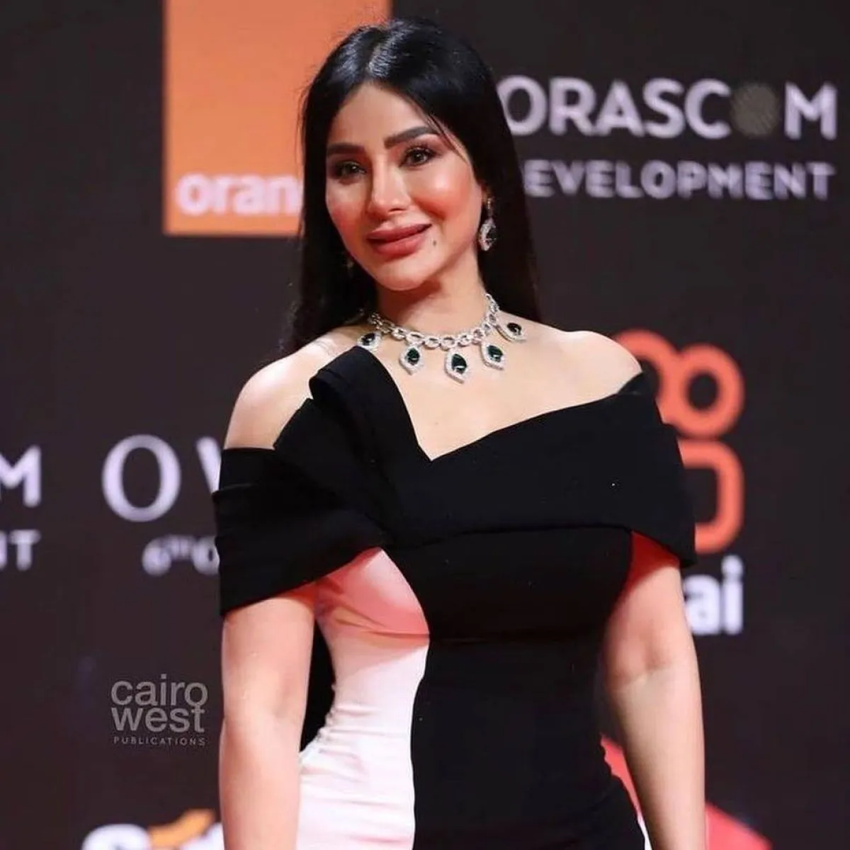 لجين عمران من مهرجان الجونة 2021 - الصورة من انستغرام دار أزياء شربل كرم