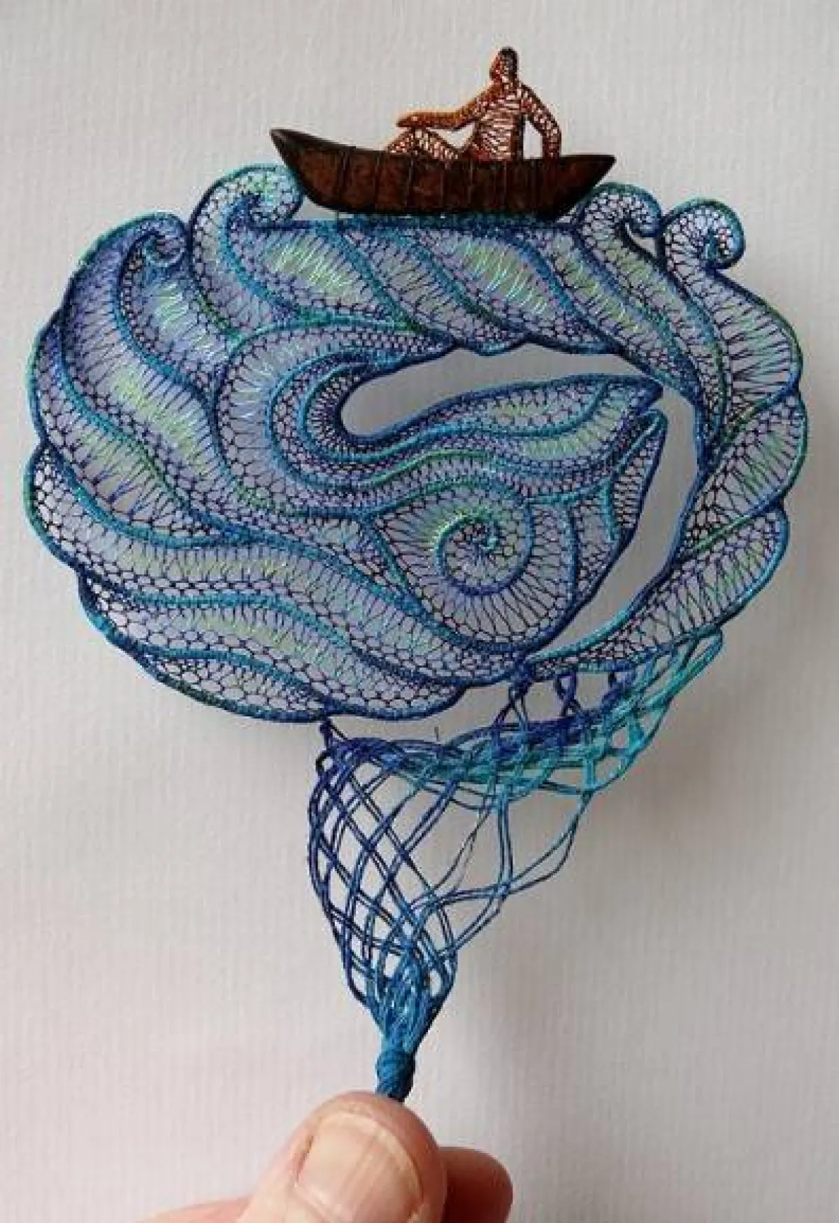 فن الدانتيل - صياد فى البحر