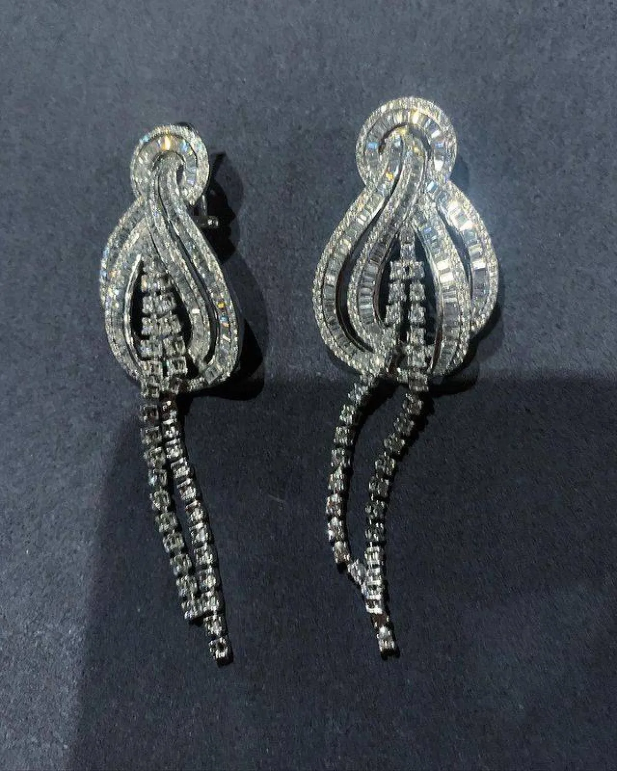 أقراط أمينة خليل من Tony Jewellery & Watches- الصورة من الصفحة الرسمية للمجوهرات على انستغرام