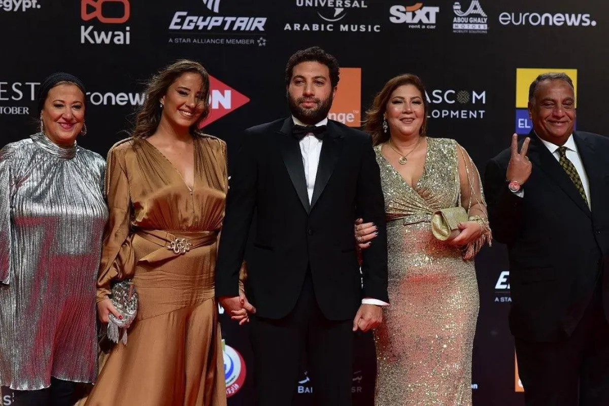 مخرج الفيلم والمنتجة قبل عرضه في مهرجان الجونة - الصورة من حساب المهرجان على انستغرام