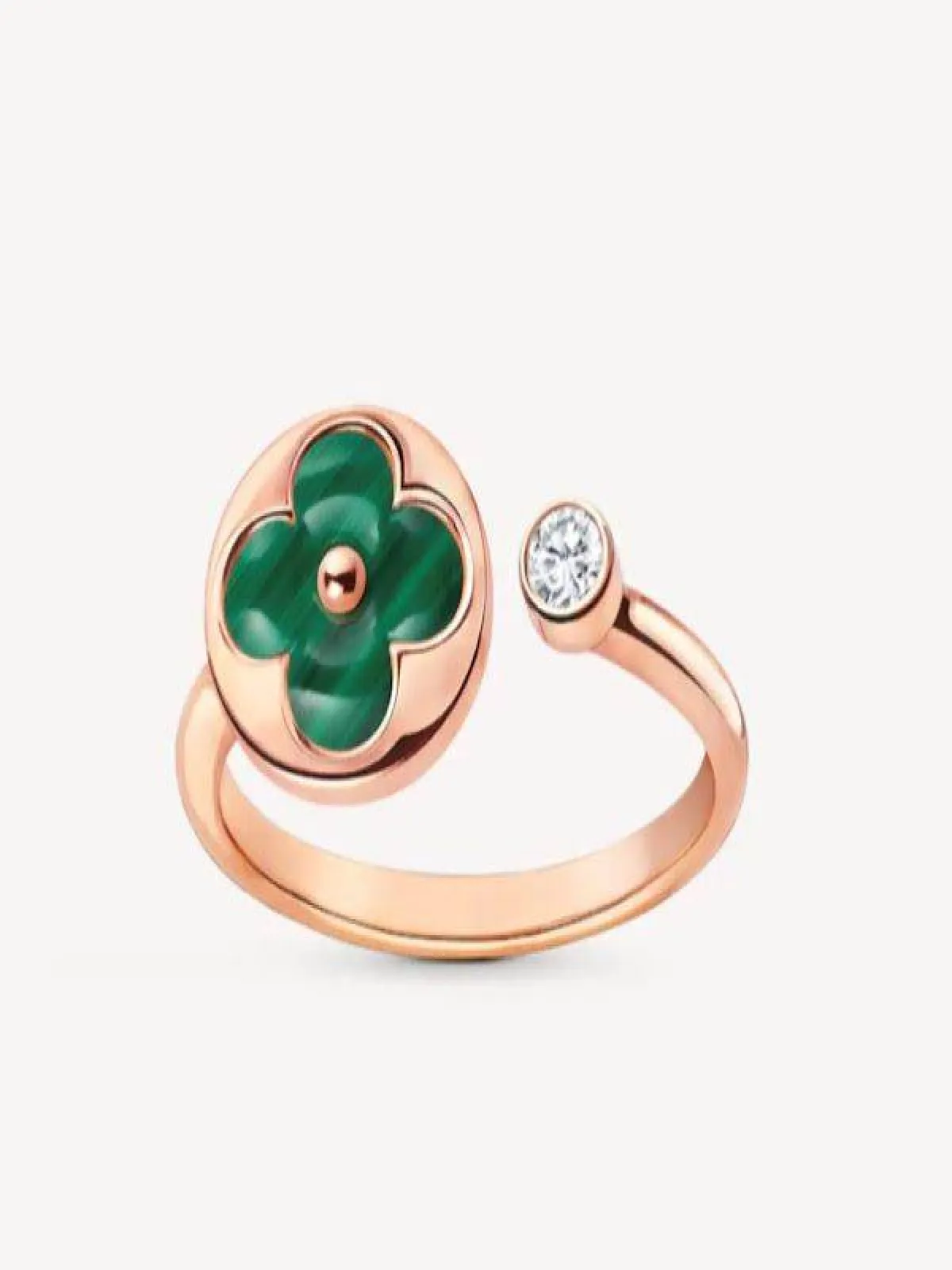 خاتم بالكريستال