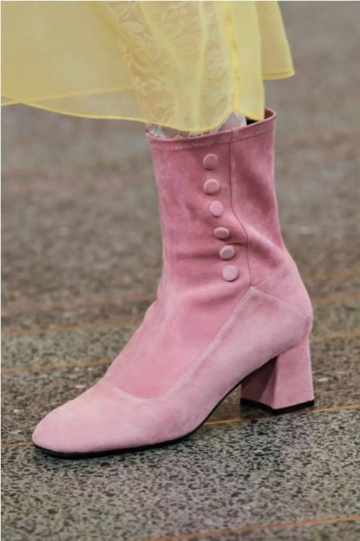 جزمة من بورا اكسو  Bora Aksu 