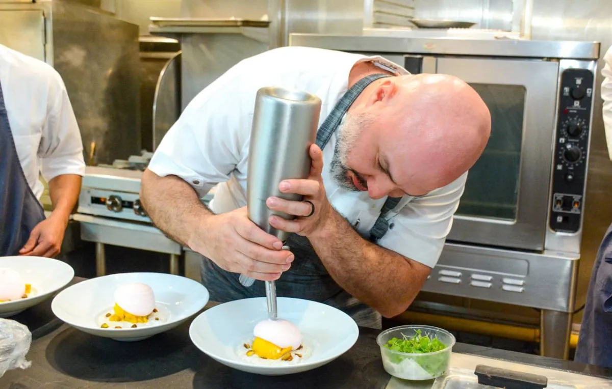 صورة الشيف معين أبوزيد