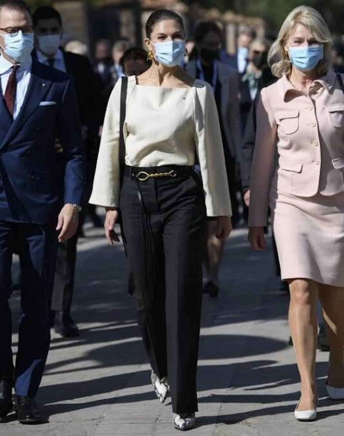 الأميرة فيكتوريا والأمير دانيال وآنا هالبيرج- الصورة من موقع New My Royals