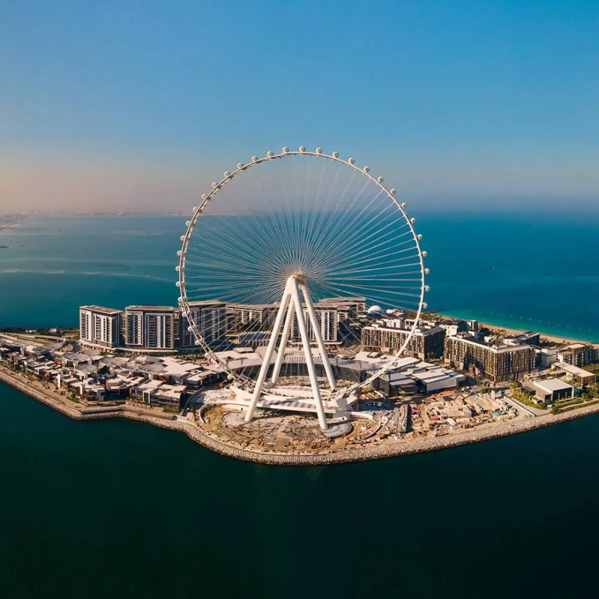 عين دبي أعلى وأضخم عجلة مشاهدة في العالم