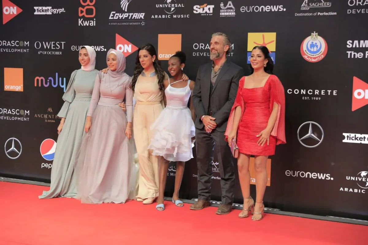 منى زكي وبطلات فيلم بداية الخيط من احتفالية يونيسيف - الصور من يونيسيف