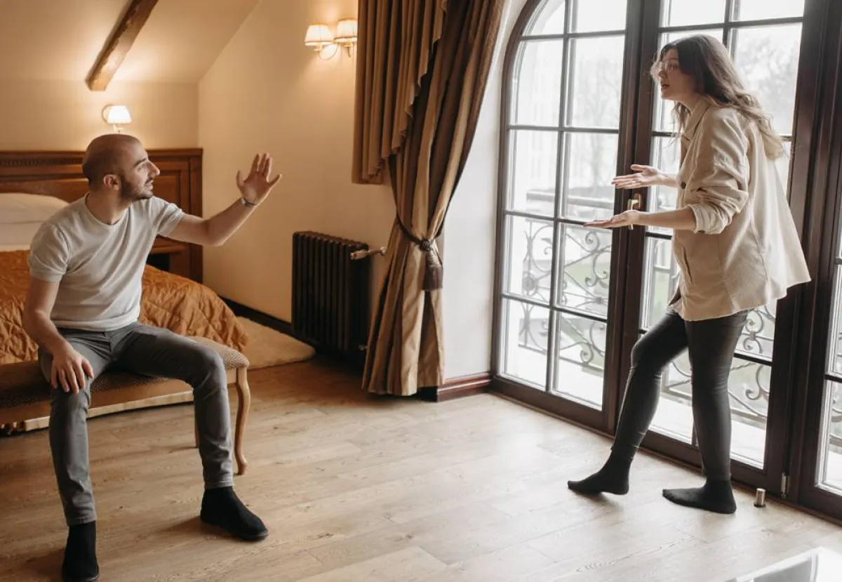 ماذا تفعلين إذا كنتِ أنت وزوجك تتباعدان