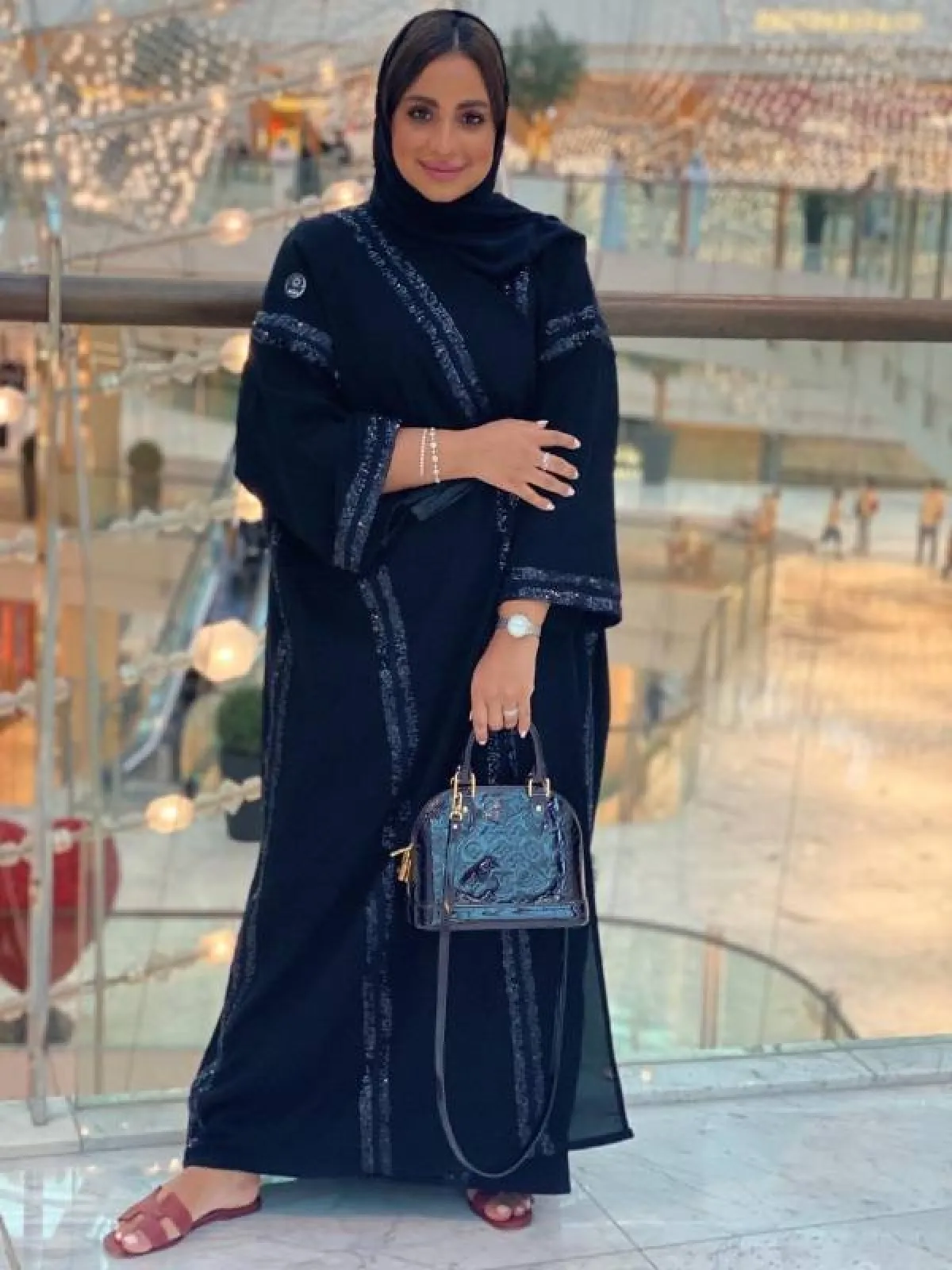 مريم يوسف بعباية البشت