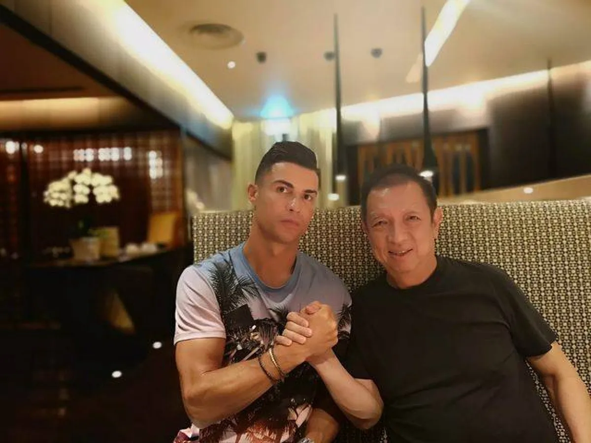 رونالدو مع الملياردير بيتر ليم- الصورة من حساب رونالدو على إنستغرام
