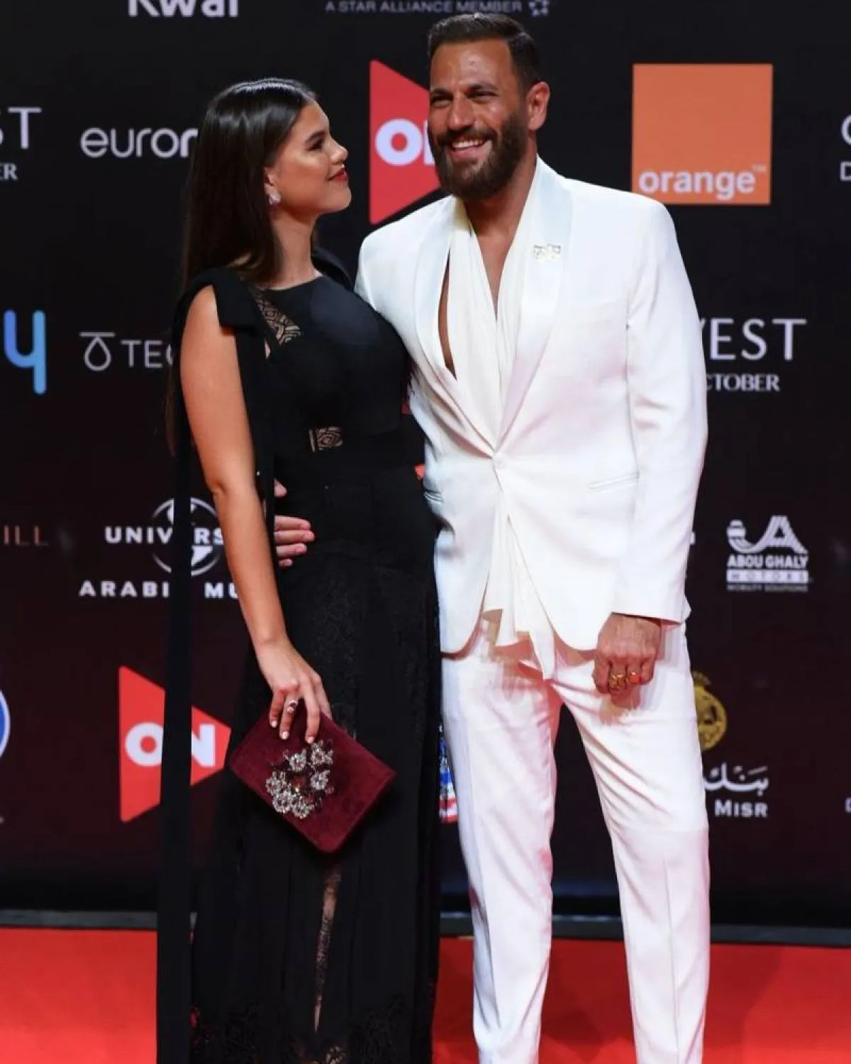 نيكولا معوض وزوجته - الصورة من حسابها على انستغرام