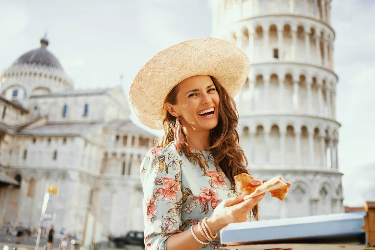 أثناء السفر، ينصح بوضع الهواتف الذكية والأجهزة الإلكترونية بعيداً