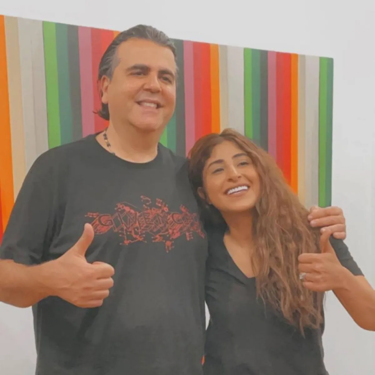 شجون الهاجري والمنتج جمال سنان في كواليس تصوير مسلسل هروب - الصورة من حساب شجون على انستغرام