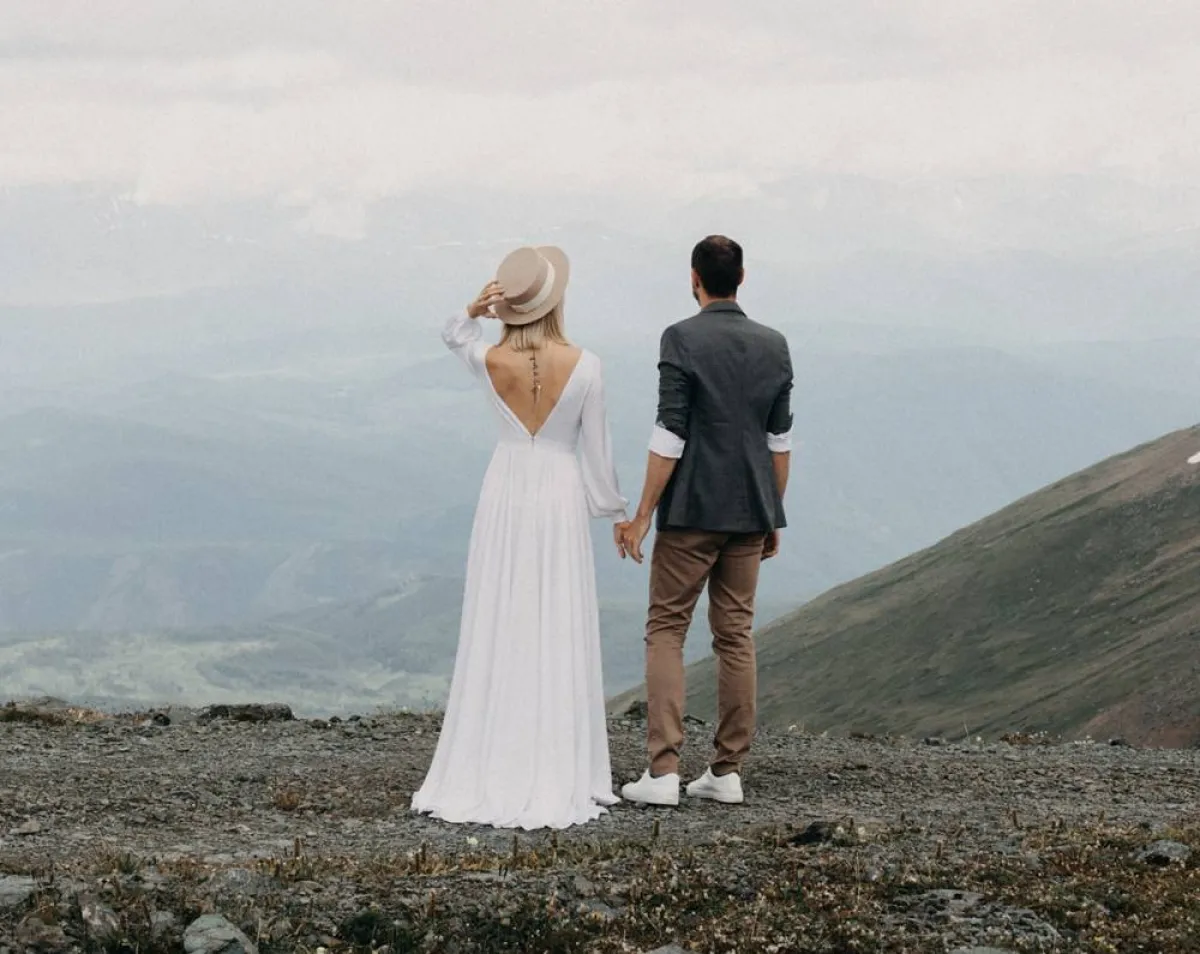 علامات تعرفك أنه بخيل قبل الزواج 