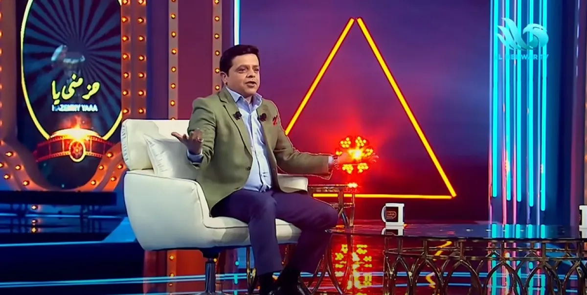 محمد هنيدي - الصورة من قناة المحور على يوتيوب