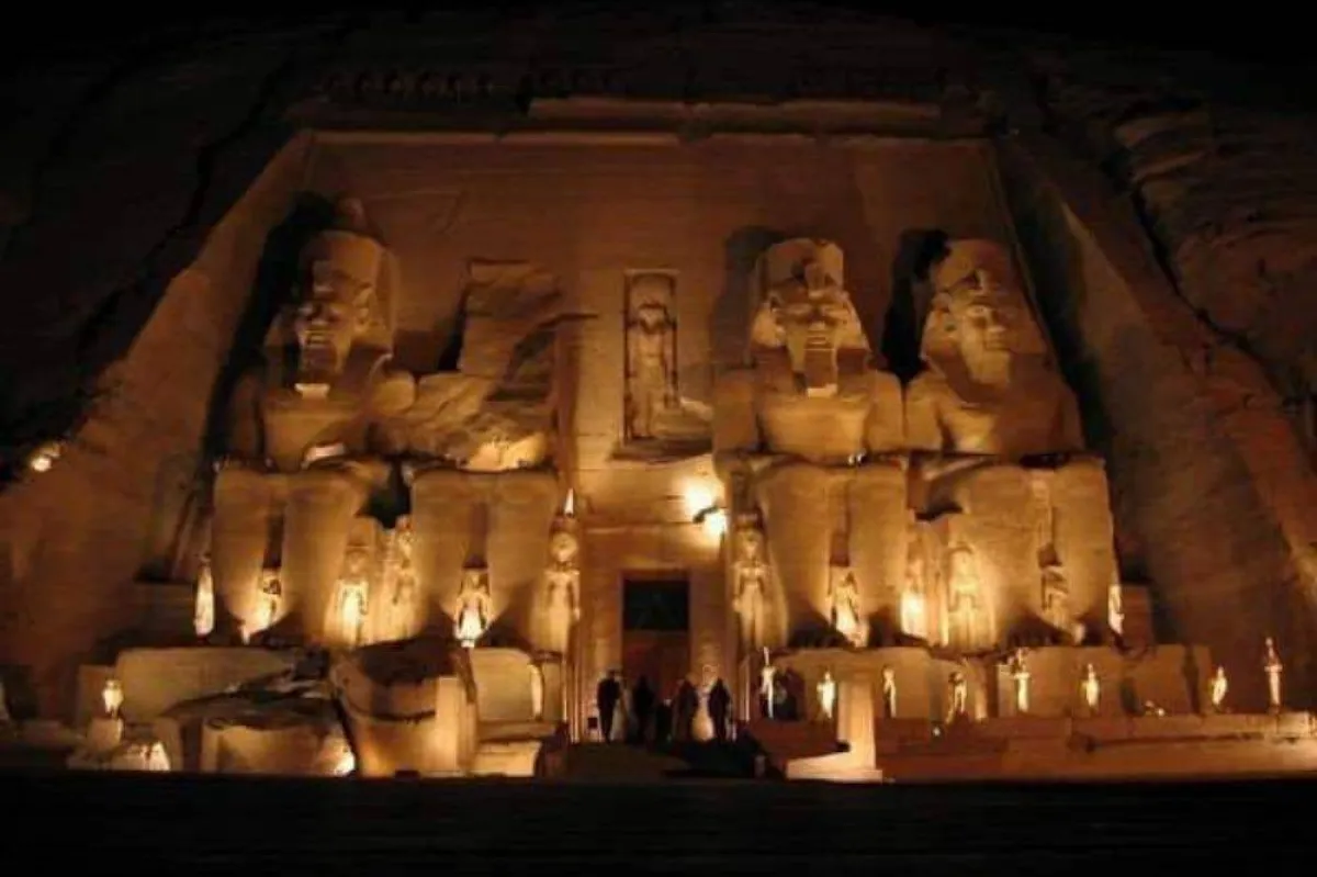 معبد أبو سمبل