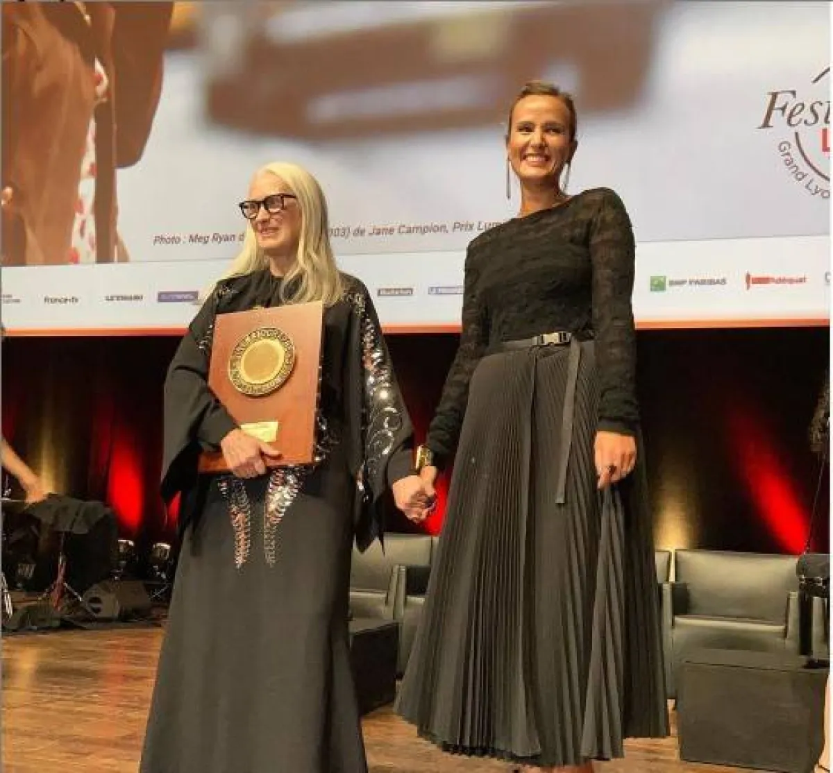 النيوزيلندية جين كامبيون والفرنسية جوليا دوكورنو