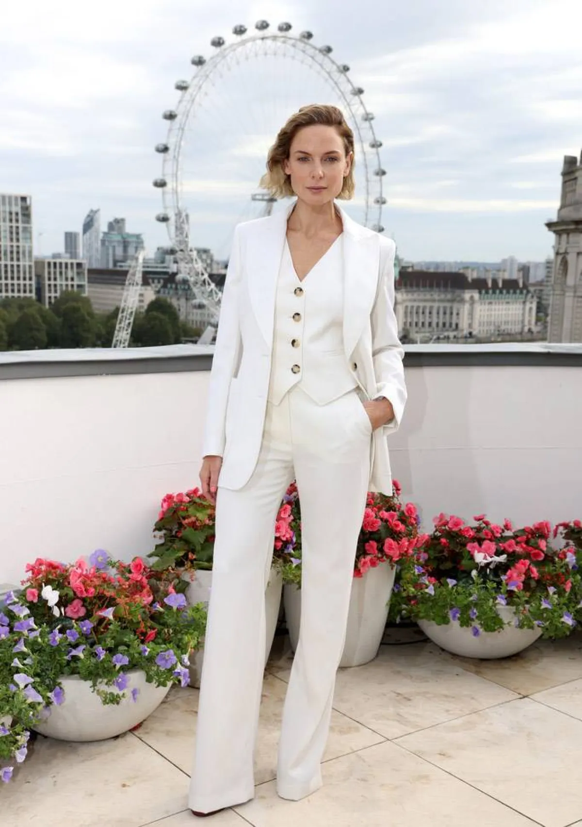 ربيكا فرغسون  ترتدي من بيلا فرويد