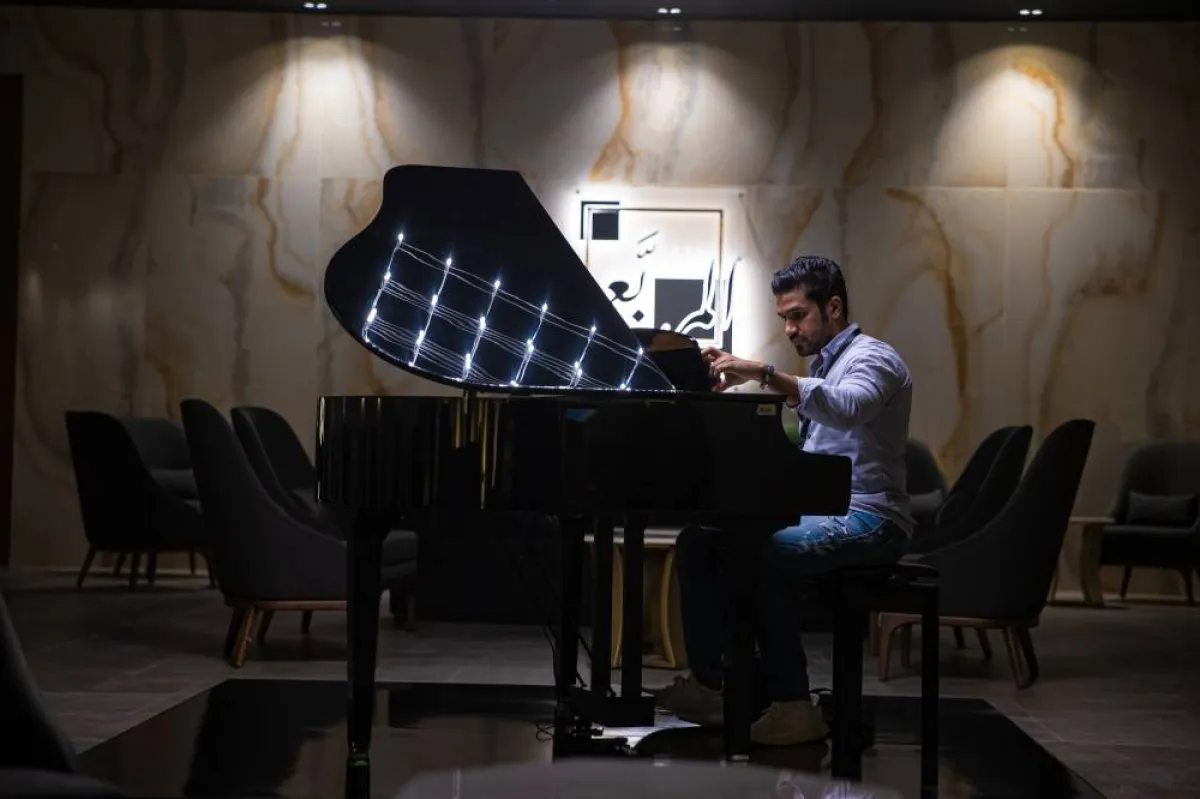 تقدم المربع تجربة فريدة للزوار من كافة شرائح المجتمع