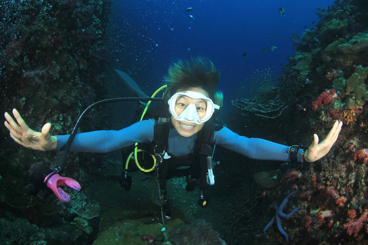 متعة الغوص في أعماق البحار