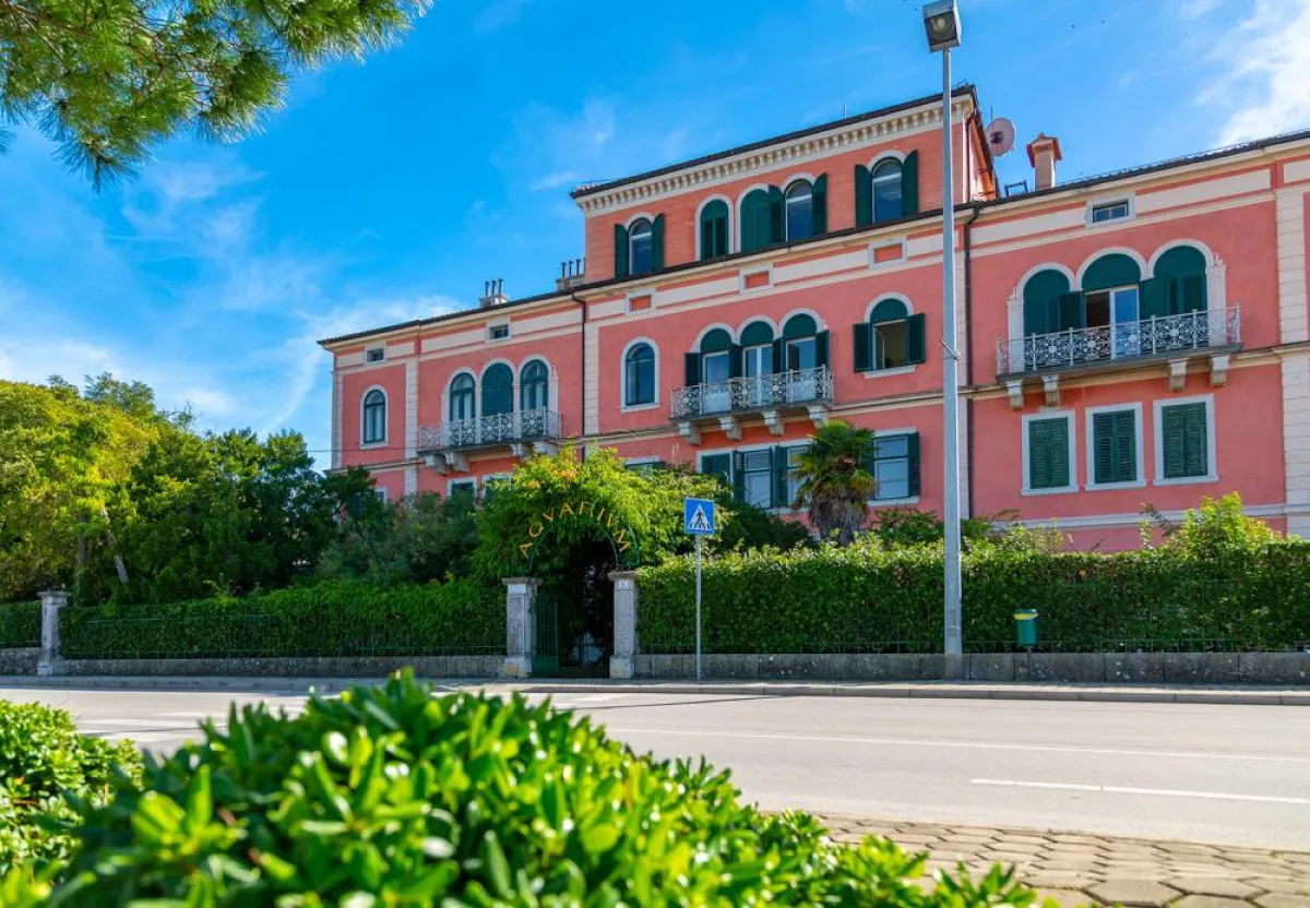 روفينج أكواريوم