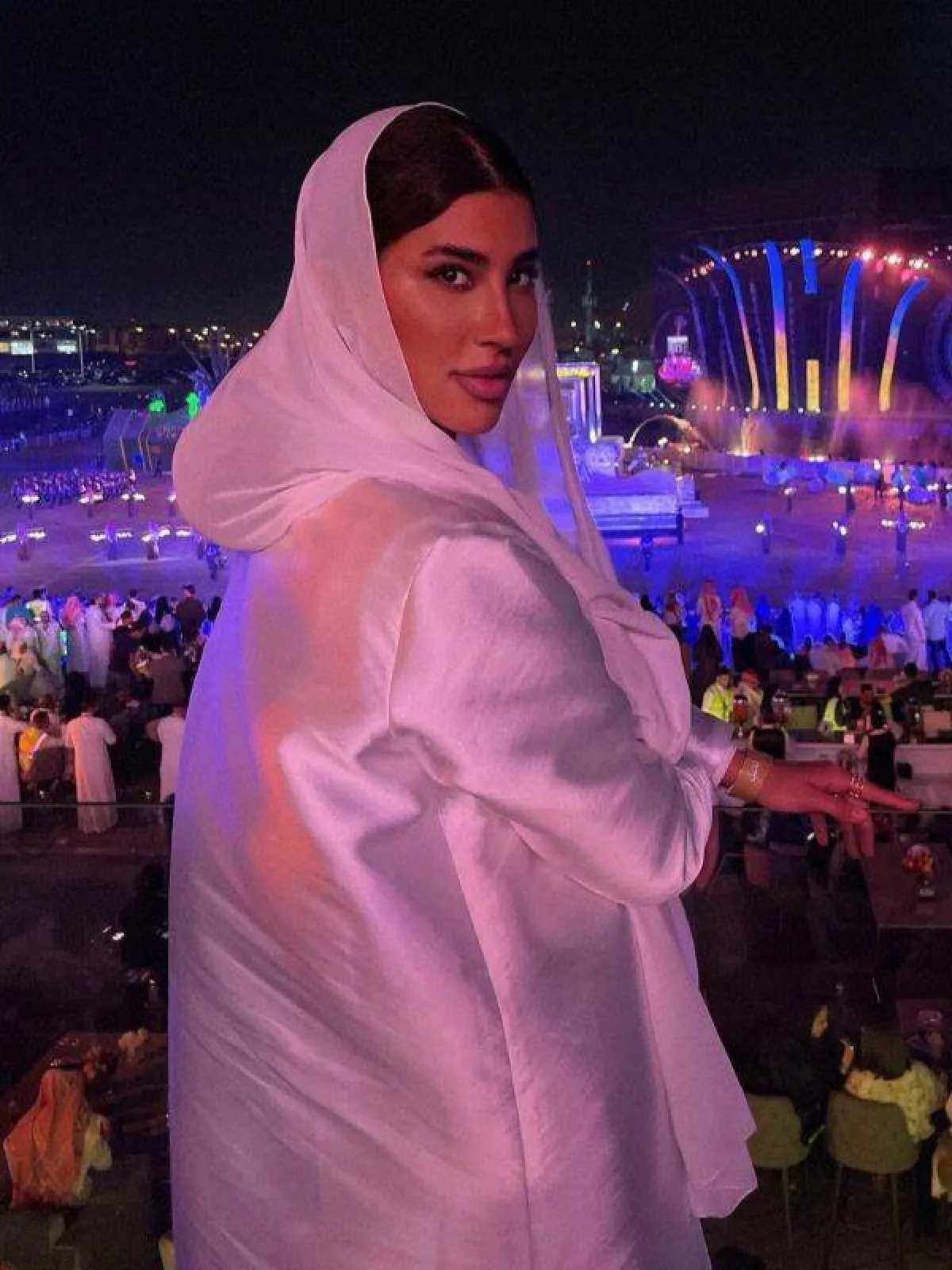 عباية الساتان