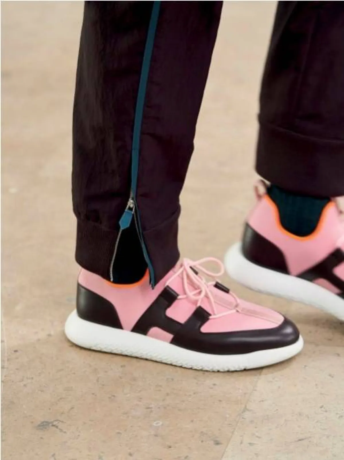 حذاء ملوّن من هيرمس Hermès