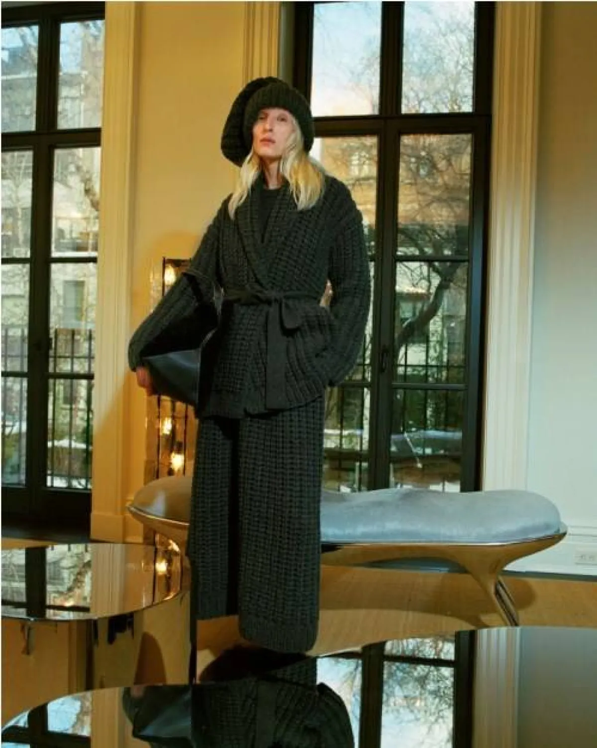 الاسود  لا يخطئ أبداً من التوزارا  Altuzarra