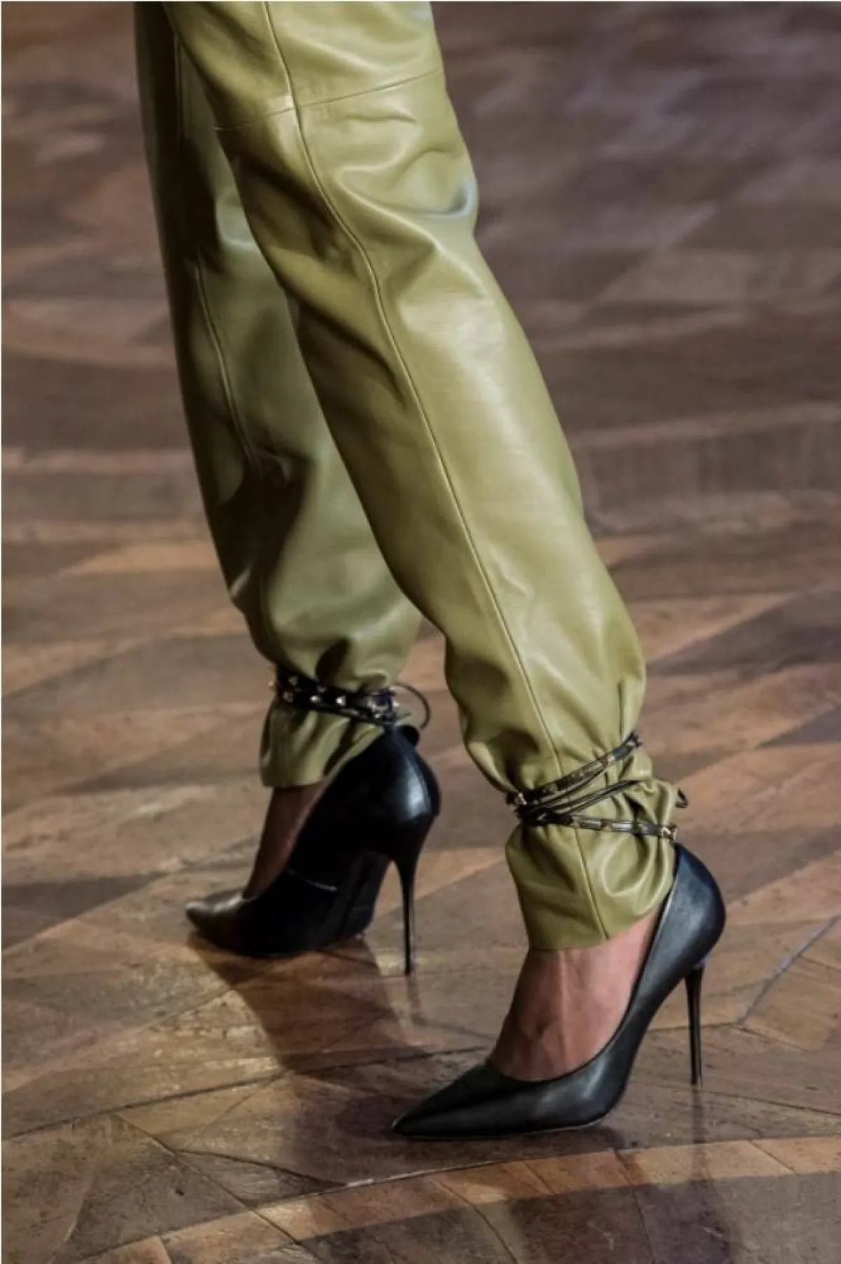 أحذية أنيقة للسهرات