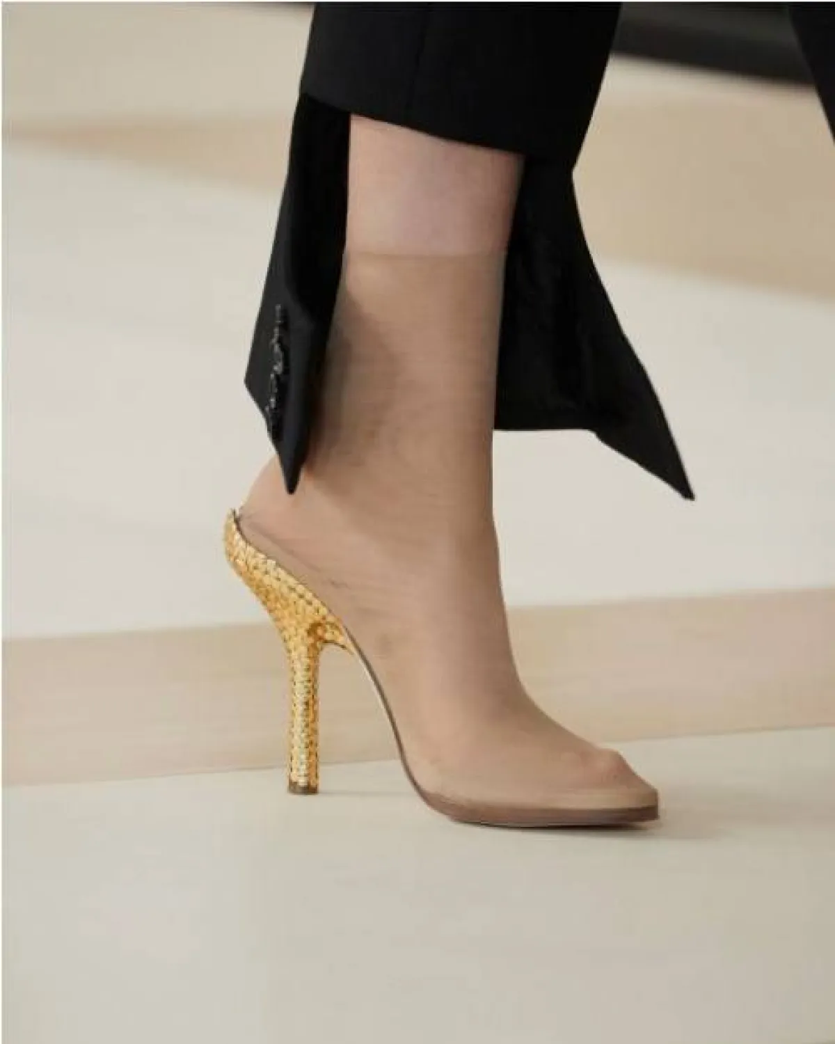 حذاء شفاف من بربري Burberry