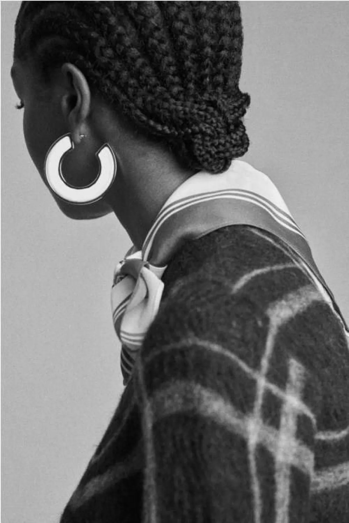 الاقراط الدائرية من فيليبب ليم  Philip Lim