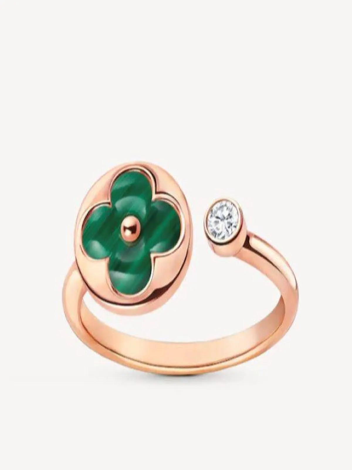 خاتم مفتوح بفص ماسي